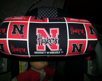 Nebraska Huskers Print Padded Baby Carrier Handle, Infant Car Seat Handle Cover Pad