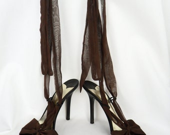 vintage BCBG lace up stiletto sandals sexy ankle wrap silk chiffon/ looks like 2017 LOUBOUTINS Nudes collection!!! : size Italy 39.5/ US 9.5