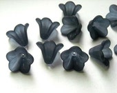 50 Acrylic Frosted 5 Petal Flower Bead Caps