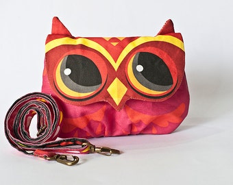 Red Owl Clutch Bag