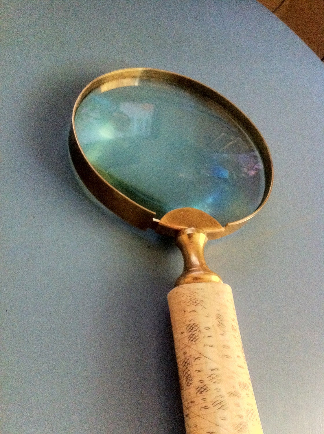 SALE Large magnifying glass antique 19thC scrimshaw bone