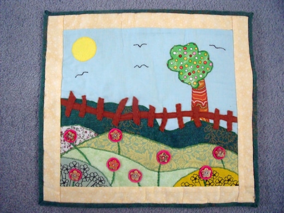 Appliqued Wall Hanging Quilt   Tropical Beach Scene by Fabrilushus
