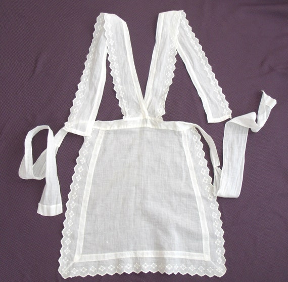 early 1900s Vintage white serving maid Apron with eyelet trim