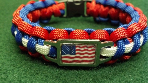 Patriotic American Flag Paracord Survival