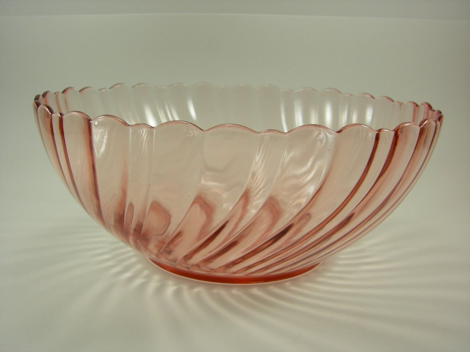 Vintage Arcoroc France Pink Glass Serving Bowl Rosaline Swirl