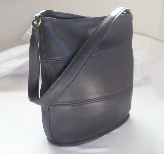 Vintage Coach Purse, Bucket Style Shoulder Bag, Free USA Shipping