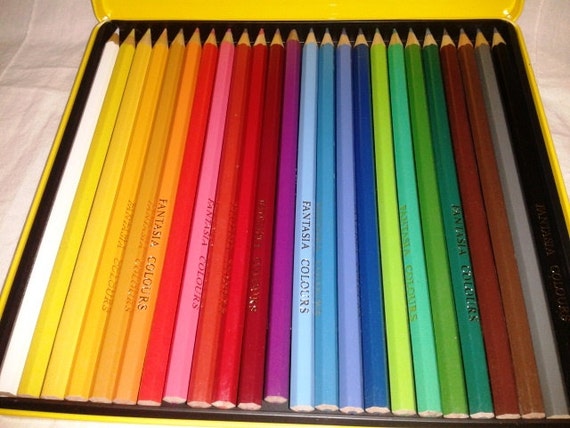 Fantasia Colored Pencils Set of 24 in Vintage Tin by JUNQFUSION