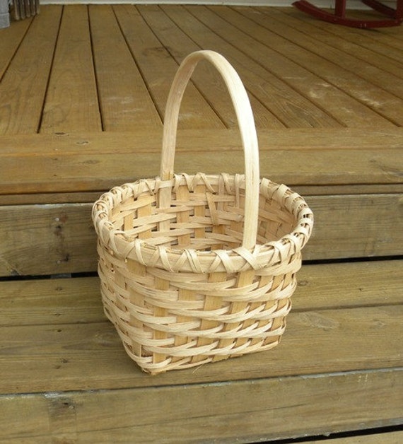 Items similar to Handmade Handwoven split oak basket made from the ...