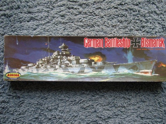 Aurora plastic model kit German Battleship by VintageModelsWW2