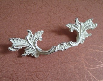 3" Shabby Chic Dresser Drawer Pulls Handles Off White Silver Ivory French Country Kitchen Cabinet Handle Pull Furniture Lynns Hardware 76 mm