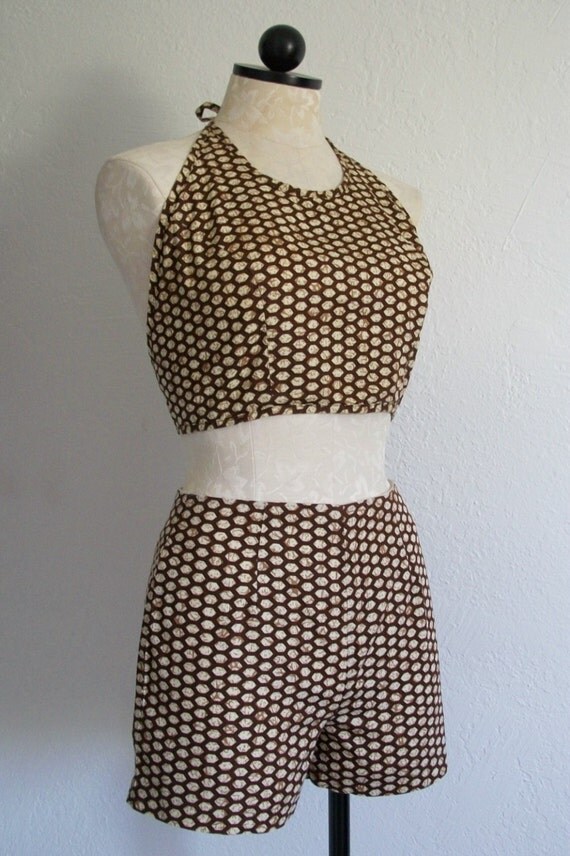 Queen's Way to Fashion Vintage 60s/ 70s Halter and Hot