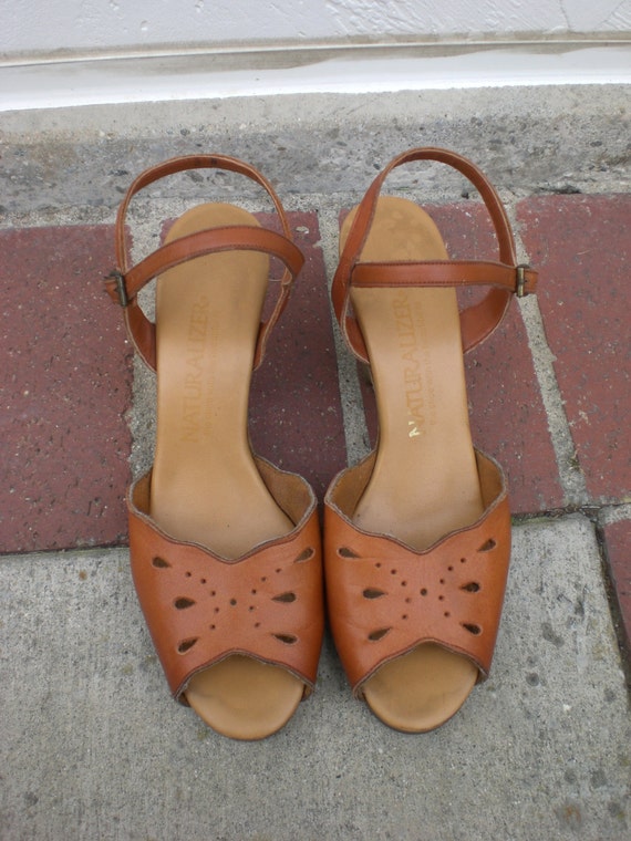 Vintage 70s Leather Wedge Sandals Boho Heels Ankle Straps