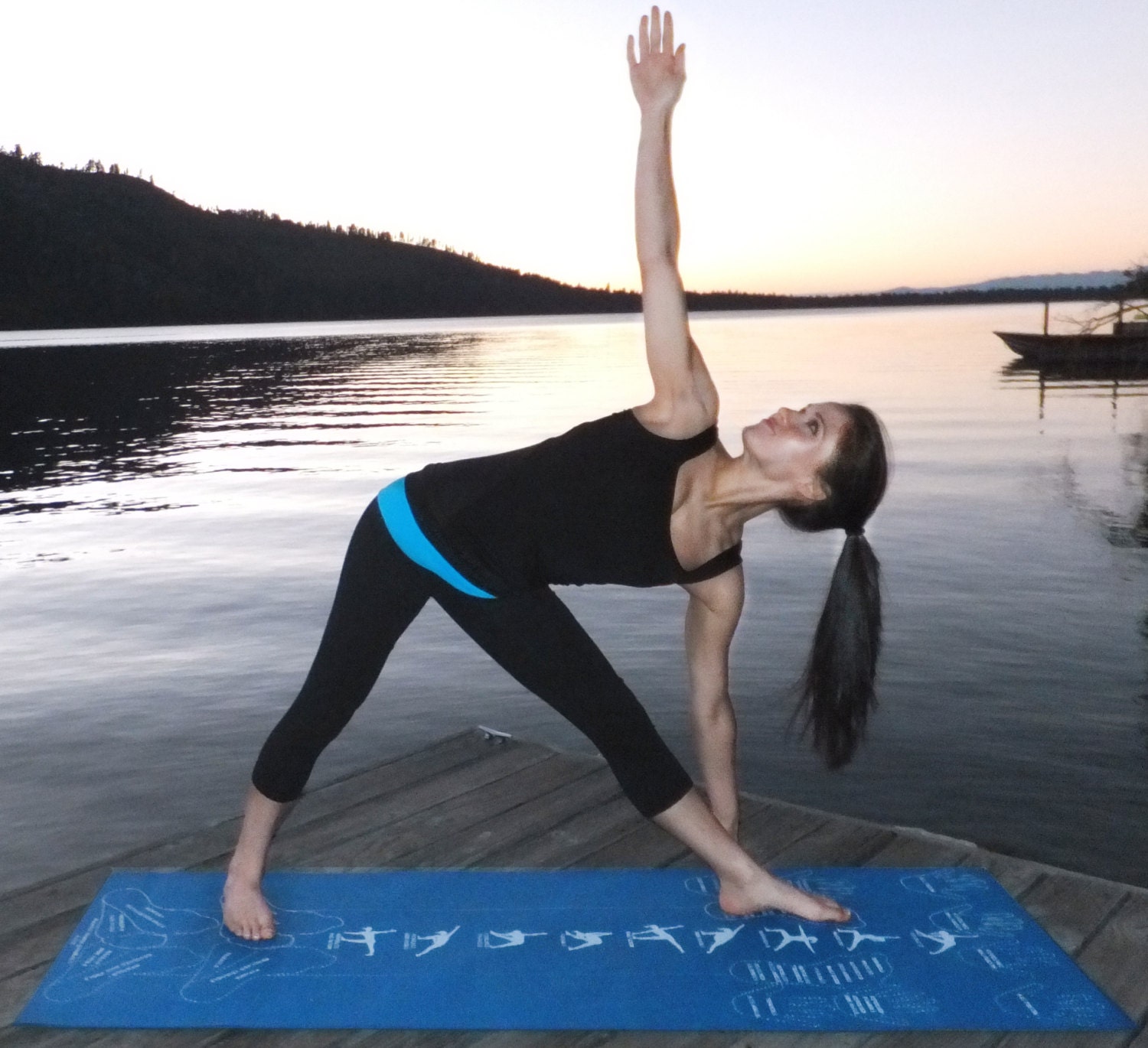 Instructional Yoga Mat / Alignment Yoga Mat with hand and foot