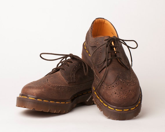 brown wingtips