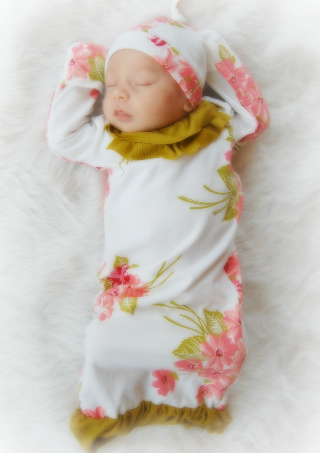 Baby Girl Ruffle Gown and Hat Infant Newborn Gift Set Vintage