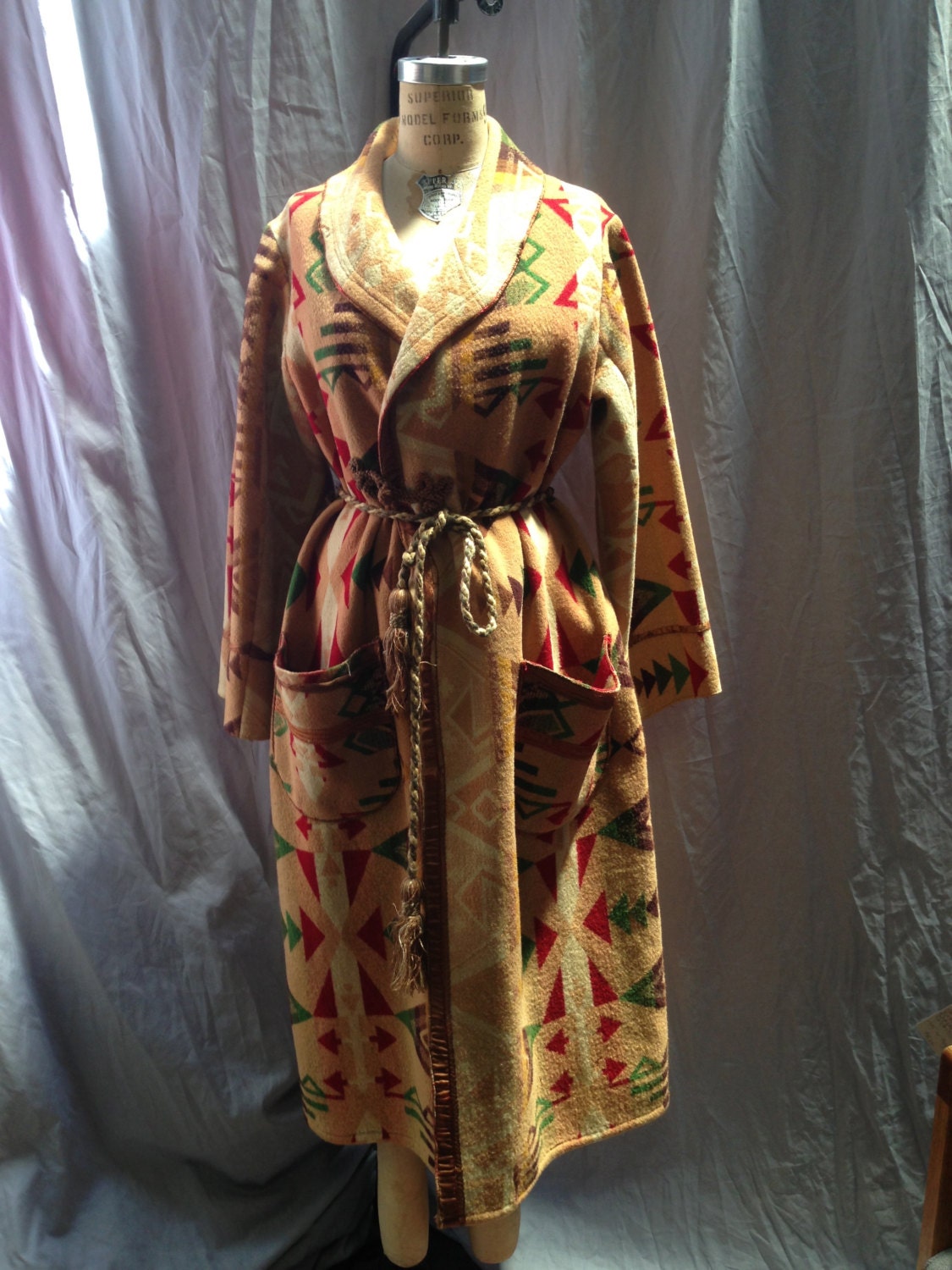 1930's Pendleton Indian blanket robe. Men's large. by LorrelMae