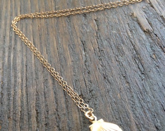 Gold Seashell Necklace, Tiny Seashell, Seashell Charm, Bridesmaid Gifts, Shell Necklace, Dainty Charm, Mermaid Necklace, Bridesmaid Gifts