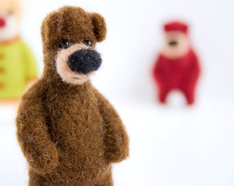 Dark brown felt bear brooch