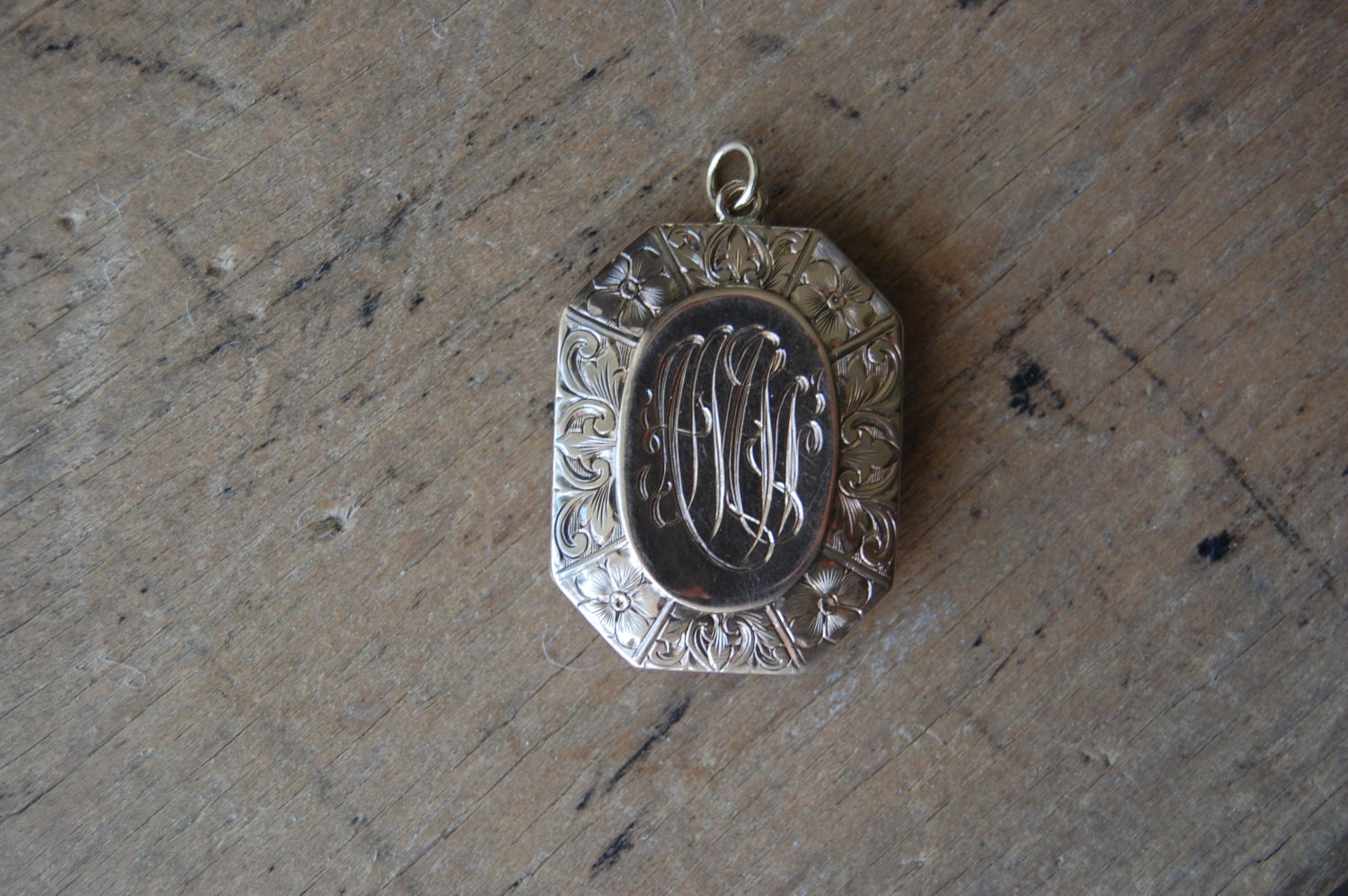 antique Freemasons locket / ROYAL ARCH