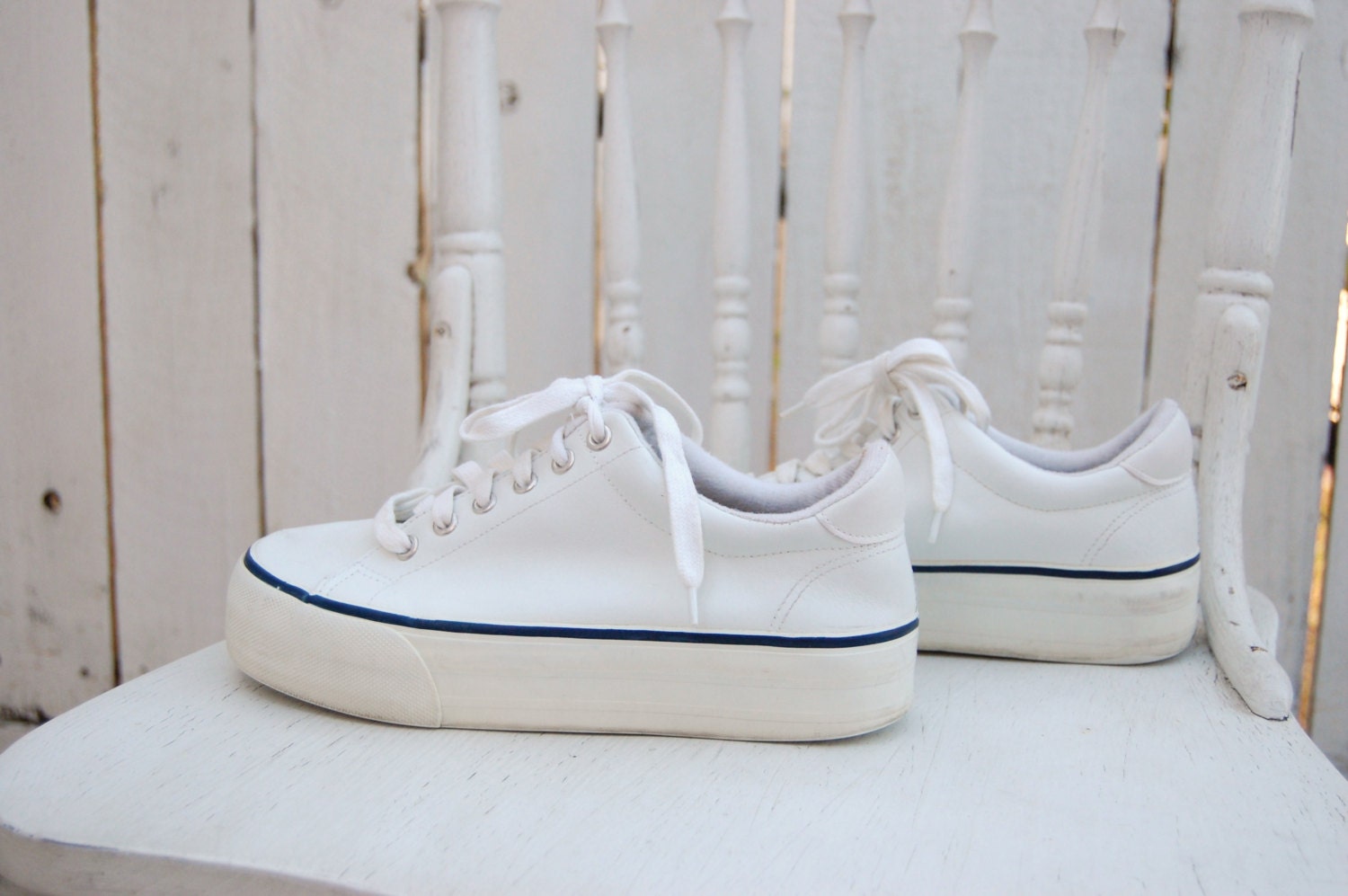 Vintage 90's White Leather Platform Sneakers Converse