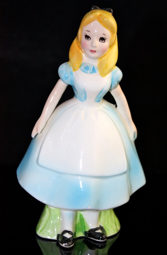 Vintage Walt Disney Alice in Wonderland by gifthorsevintage