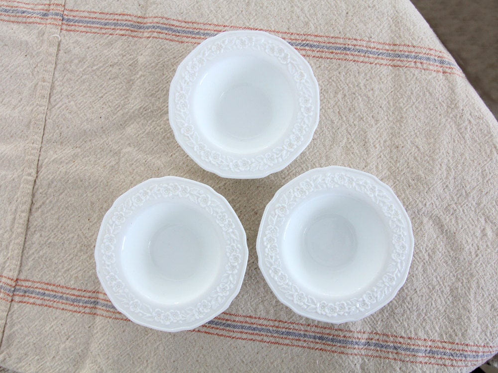milk glass bowls set/3 vintage white floral dessert bowls
