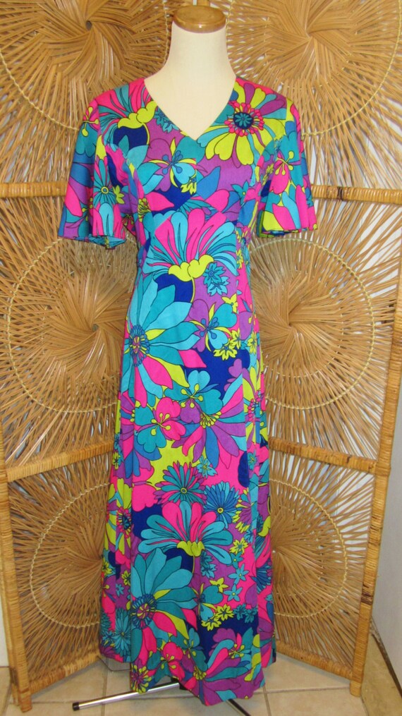 Vintage 1960s Hawaiian Dress-Royal Hawaiian-Psychedelic by linbot1