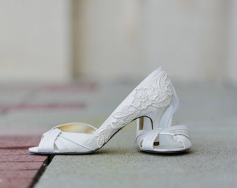 Bridal Shoes Pictures: bridal shoes in ivory with diamonds