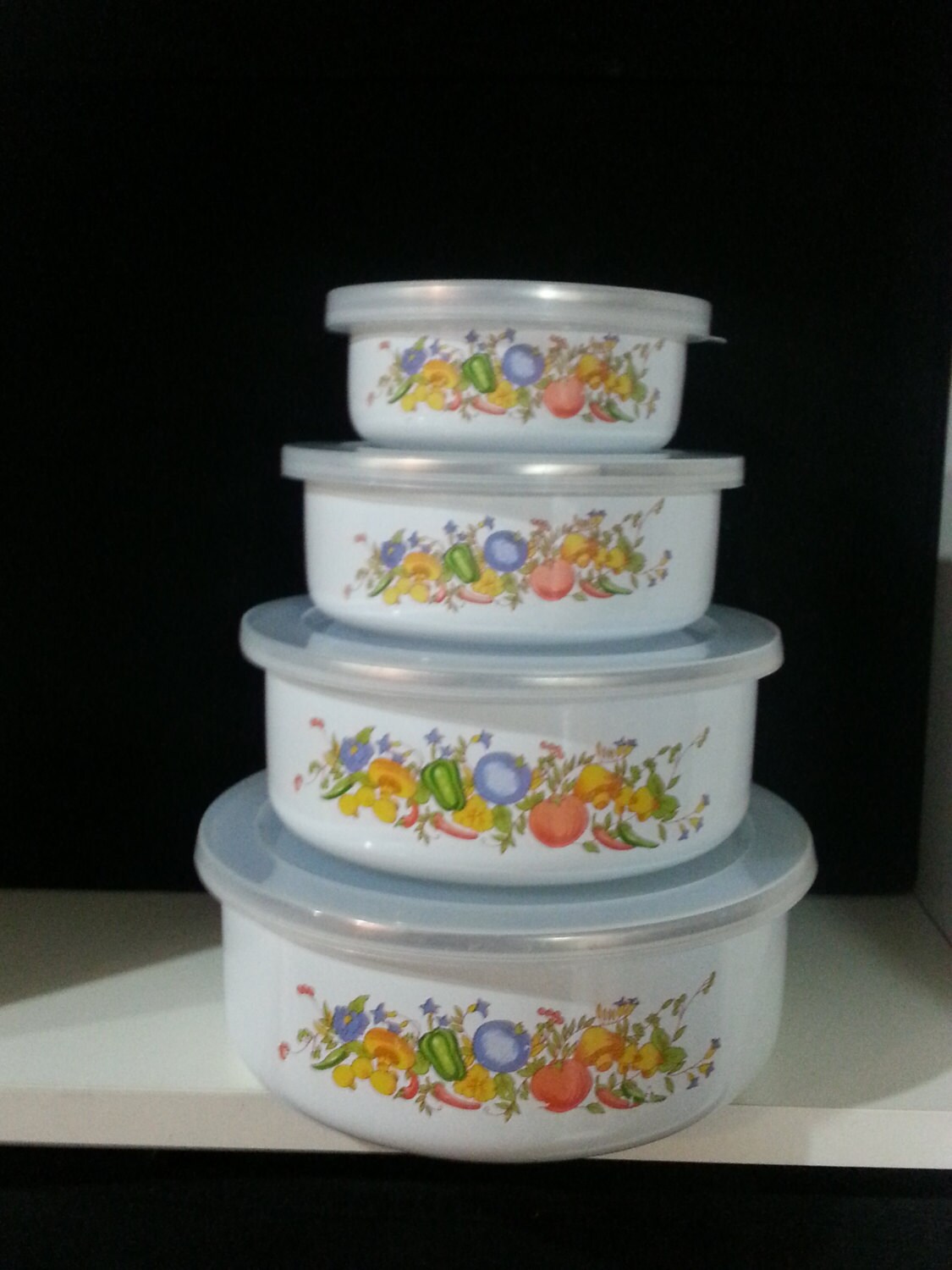 Set of 4 Metal Enamel Food Storage Nesting Bowls Vintage