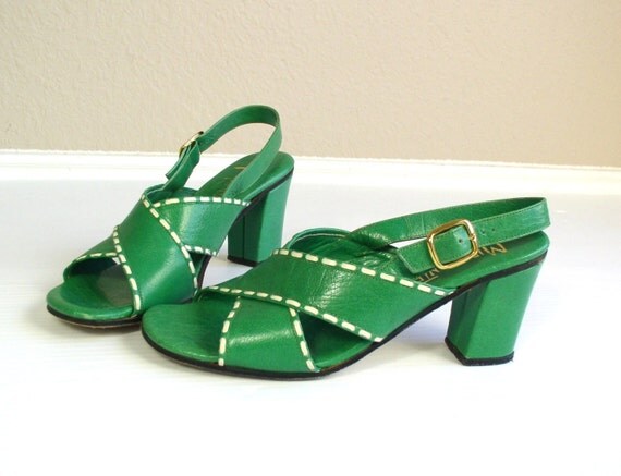 vtg 60s KELLY GREEN leather Mod HEELS pumps 6 shoes Italian