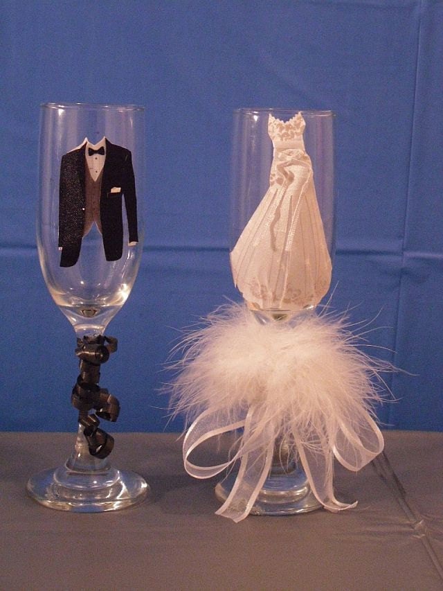 Wedding Champagne Flutes Bride and Groom Champagne Glasses