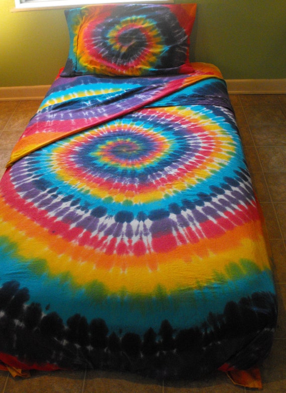 Items similar to Tie Dye Organic Cotton Kingsize Sheet Set in Custom