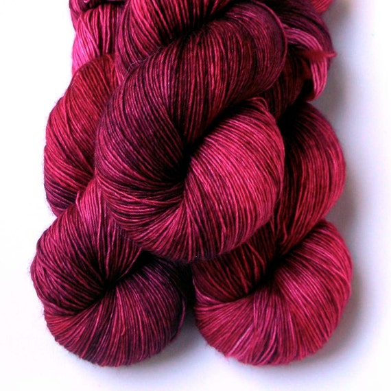 Vera Fingering Single Ply Yarn Ruby 500 yards by JulieSpins