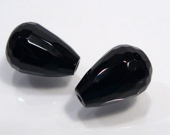 2 Beads....Black Onyx Faceted Gemstone Briolette Bead....14x10mm...BB