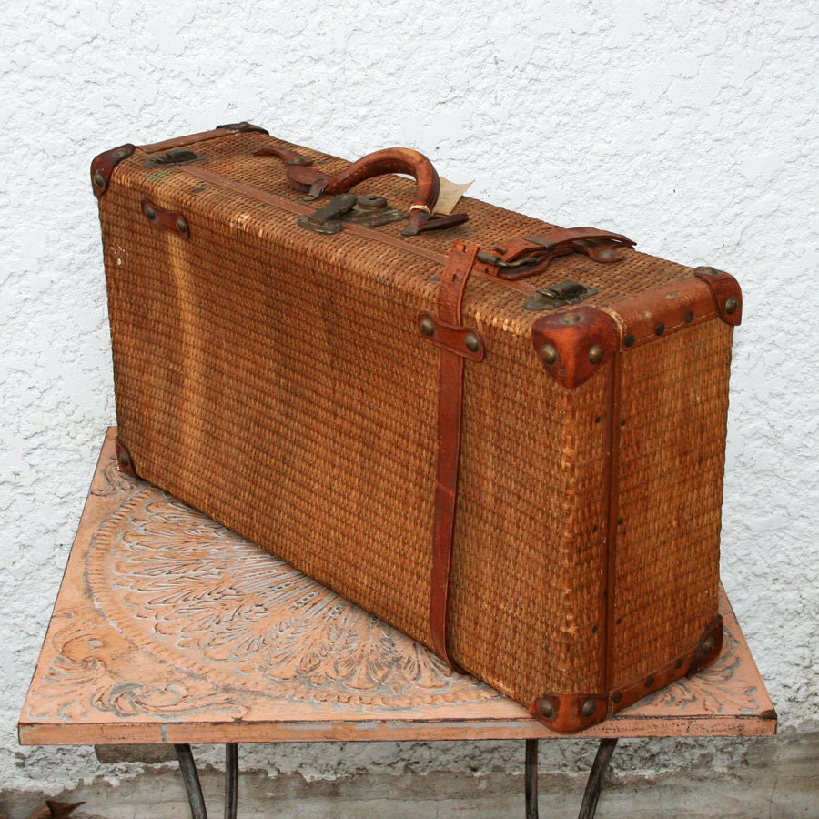 RESERVE/SARAH Antique Wicker Suitcase Leather Accents