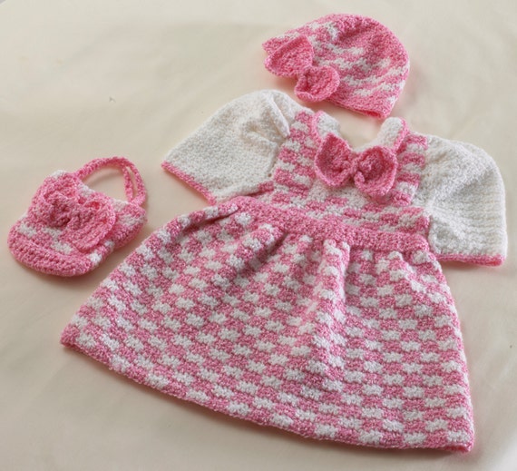 Madeline Pink Check Outfit Crochet Pattern PDF by Maggiescrochet