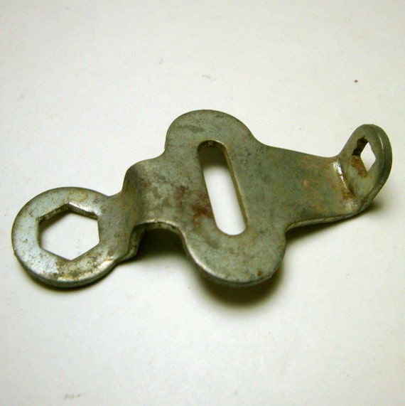 Vintage Metal Roller Skate Key..1950s Rusty Nostalgic Baby