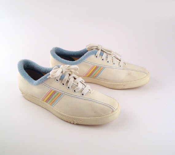 Canvas Sneakers Vintage 1980s Champions by purevintageclothing