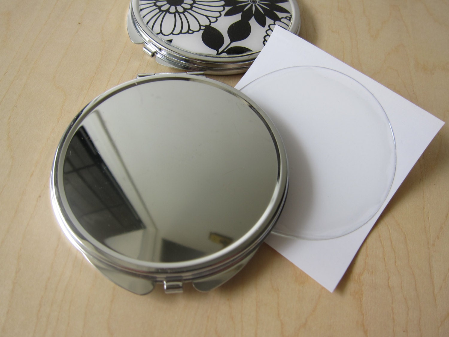 5 Twosided Magnified Blank Compact Mirrors with Epoxy Resin