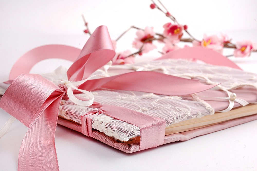 Vintage Retro Wedding Guest Book Victorian by LenaWeddings