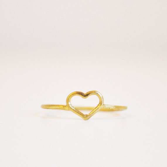 simple heart ring free shipping by nihanatakan on Etsy