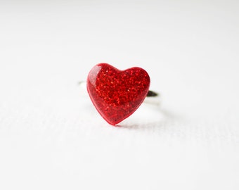 FREE WORLDWIDE SHIPPING - Red Glitter Heart Ring