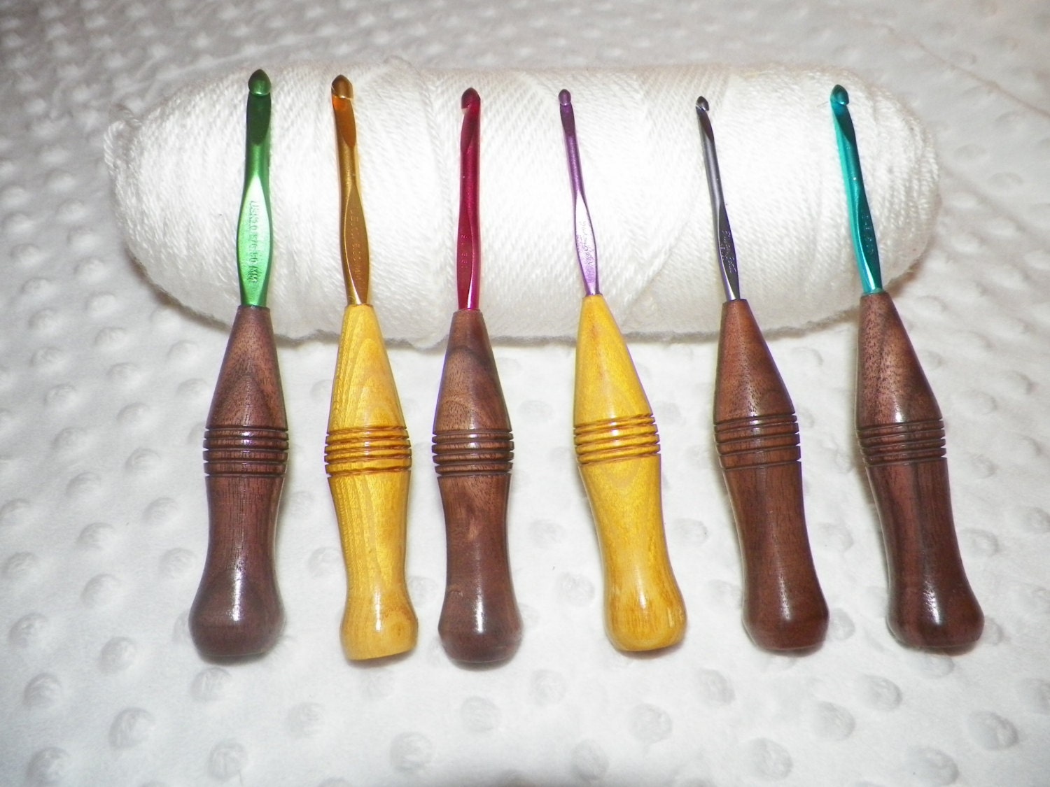 6 Handmade Crochet Hook Handle with Susan by CraftyLadyQuiltLady