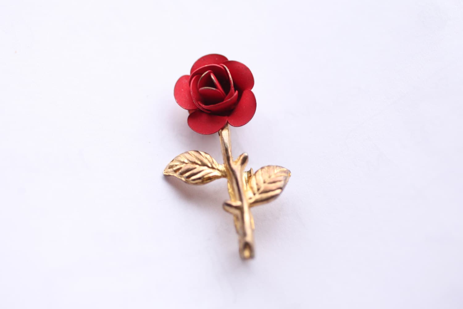 Vintage 1950s 1960s Small Red Rose Pin Metal Flower Pin