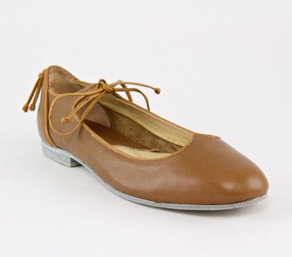 80s Tan Ballet Flats Leather Mary Jane Saddle Shoes Bow Ankle