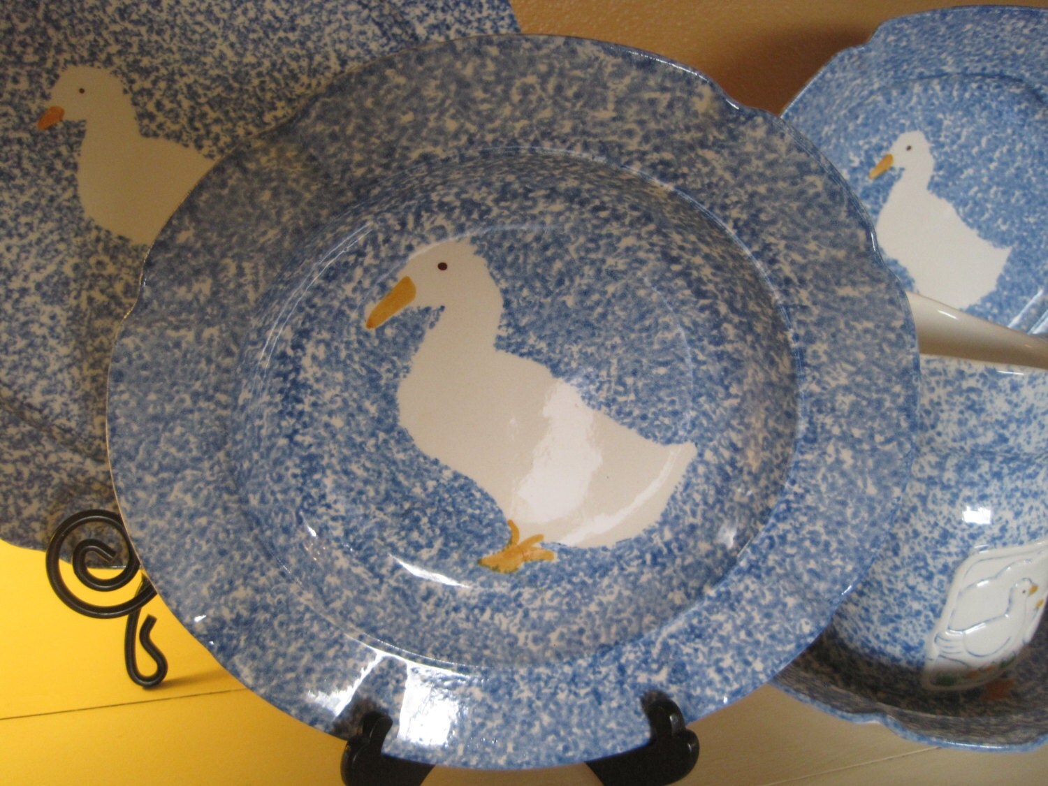 Blue Duck Dinnerware Serving Bowl Haute Juice