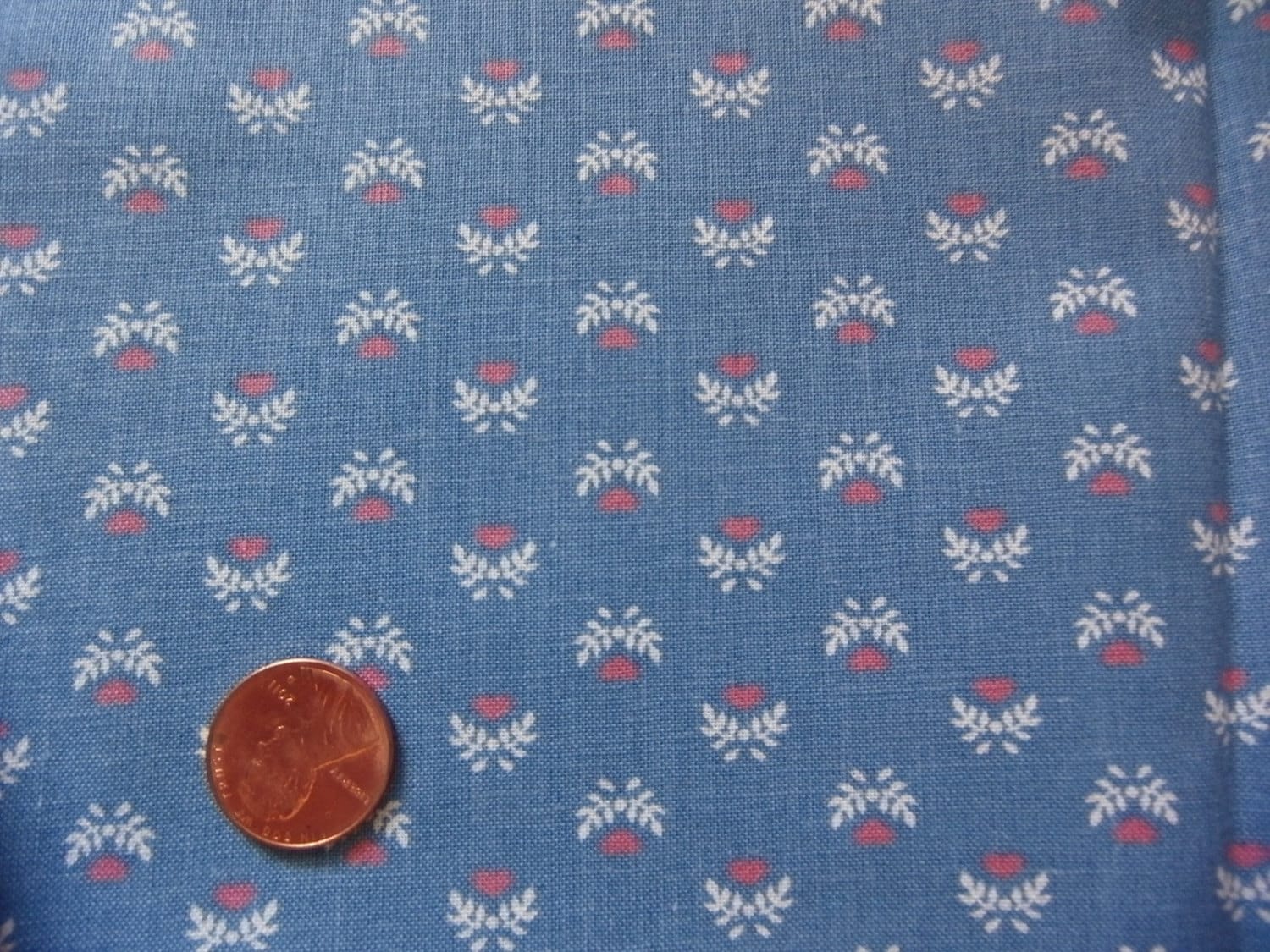 SALE Vintage Fabric Quarter Yard Sewing by GardenLaundry on Etsy