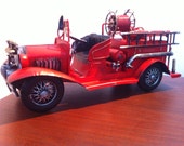 1930's Fire Fighter Red Fire Pumper Miniature Tin Car Truck Metal Toy Fire Fighter decor  Automobile Model A Fire Engine