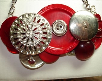 BRAVE HEART -VINTAGE Button Necklace -silver heart dangle -Vintage Buttons -Vintage jewelry -Red - Silver metal buttons - Statement Necklace