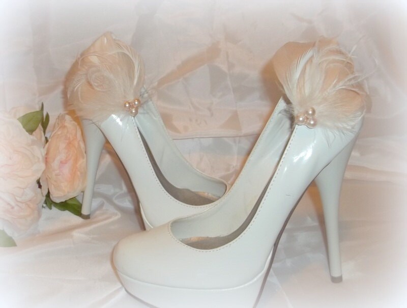 Wedding Bridal Shoe Clips Champagne and Ivory feathered shoe